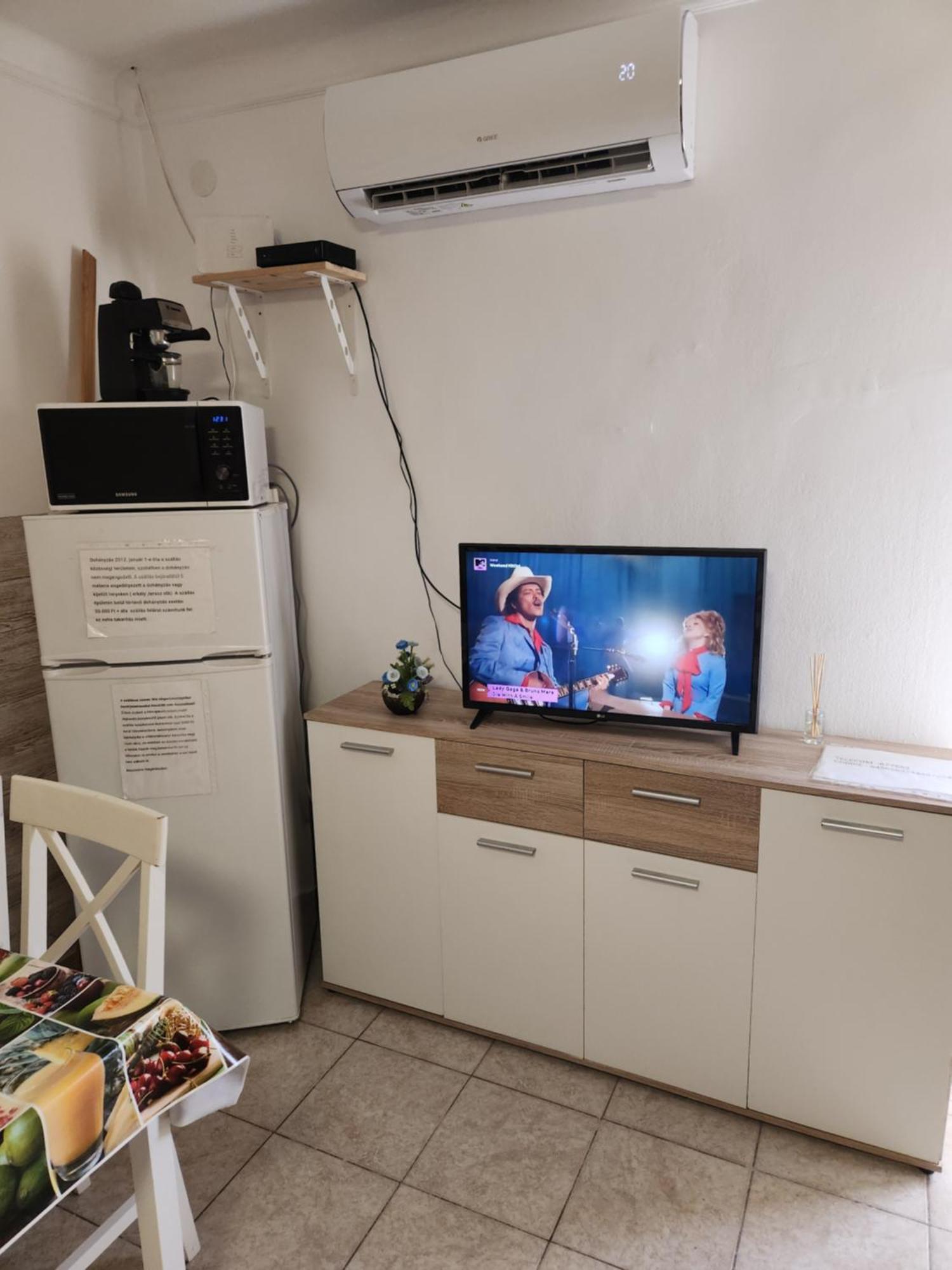 Orsi Apartman / Vendeghaz Κεσκεμέτ Εξωτερικό φωτογραφία